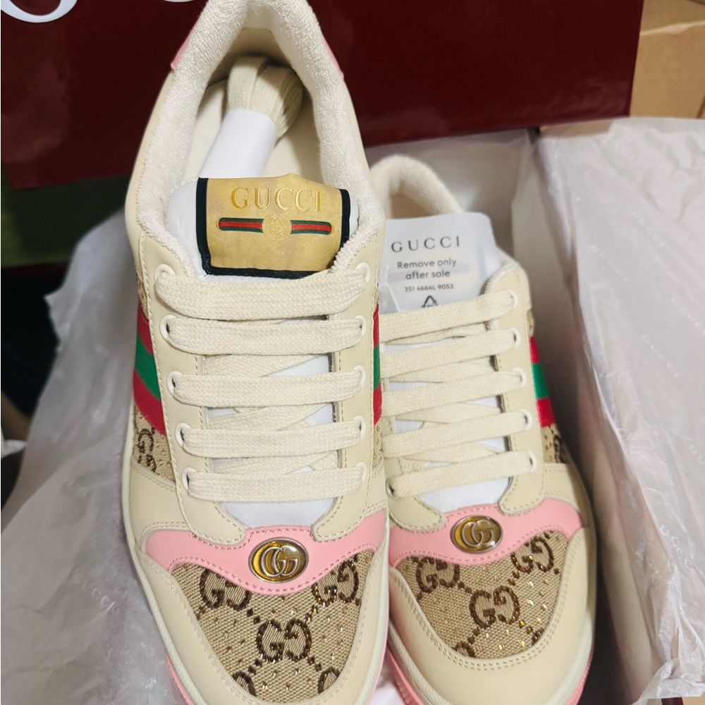 Authentic Gucci Women's Beige and Pink Sneakers 💎